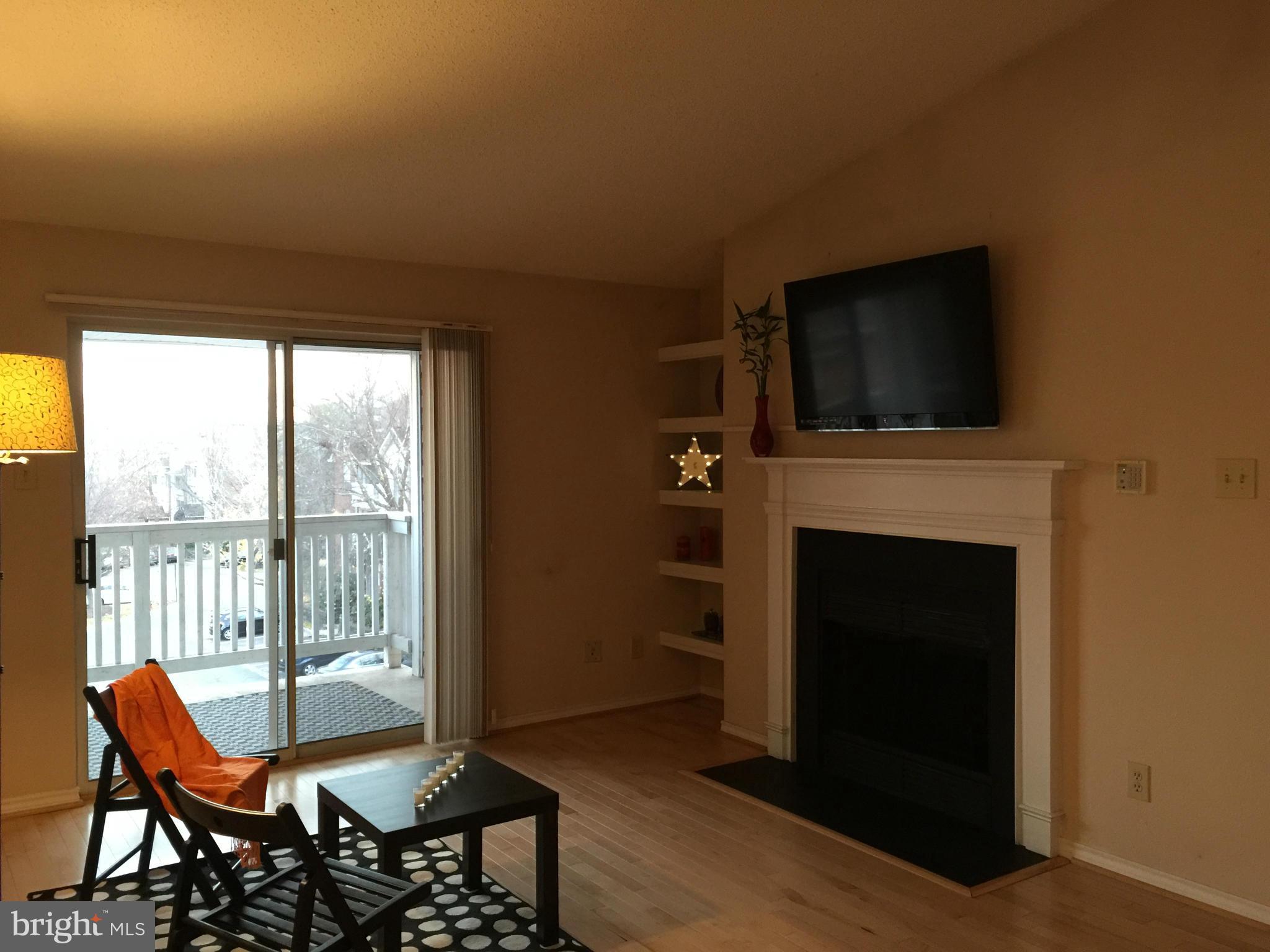 FOUNTAINS AT MCLEAN - Residential