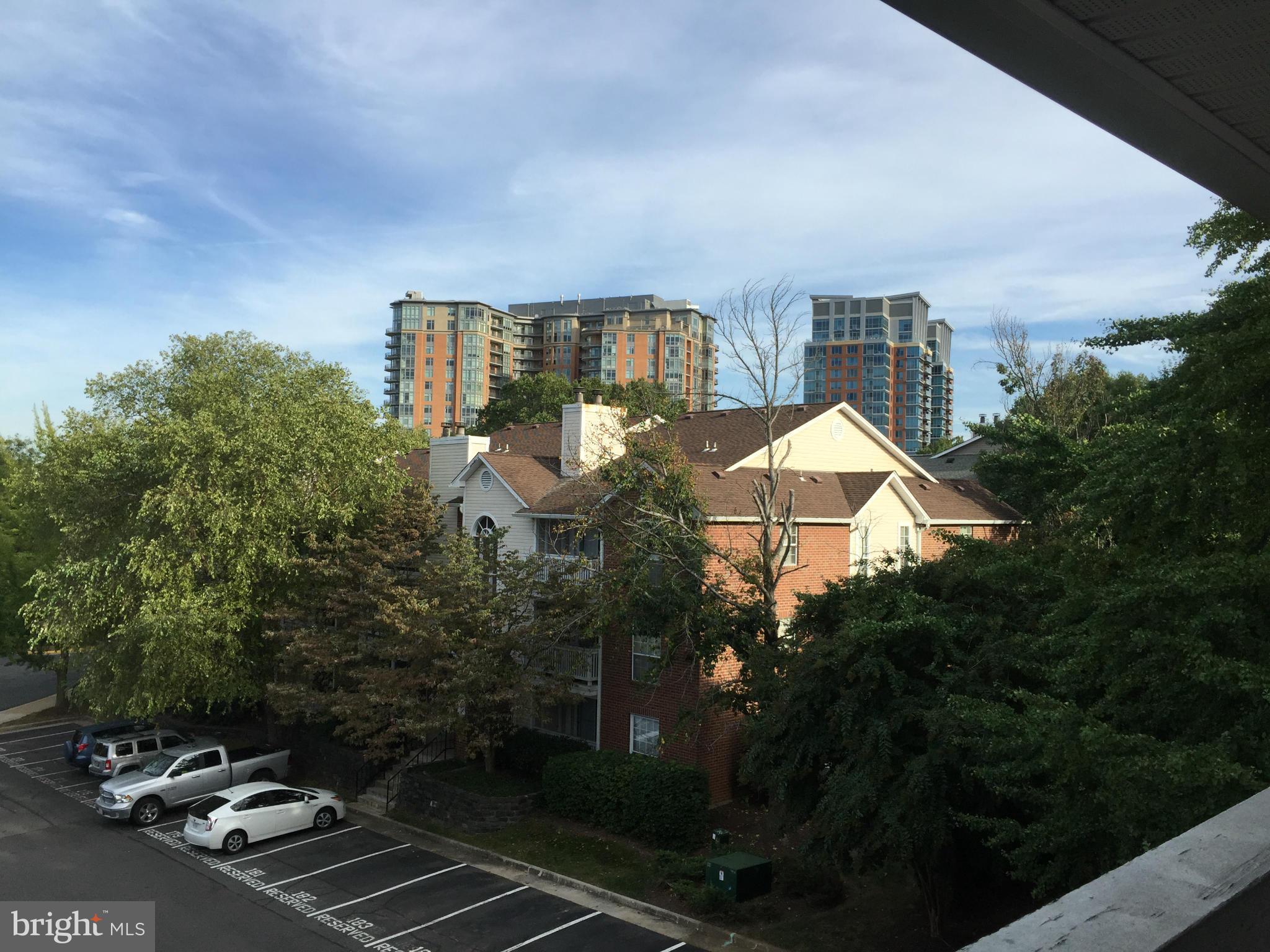 FOUNTAINS AT MCLEAN - Residential