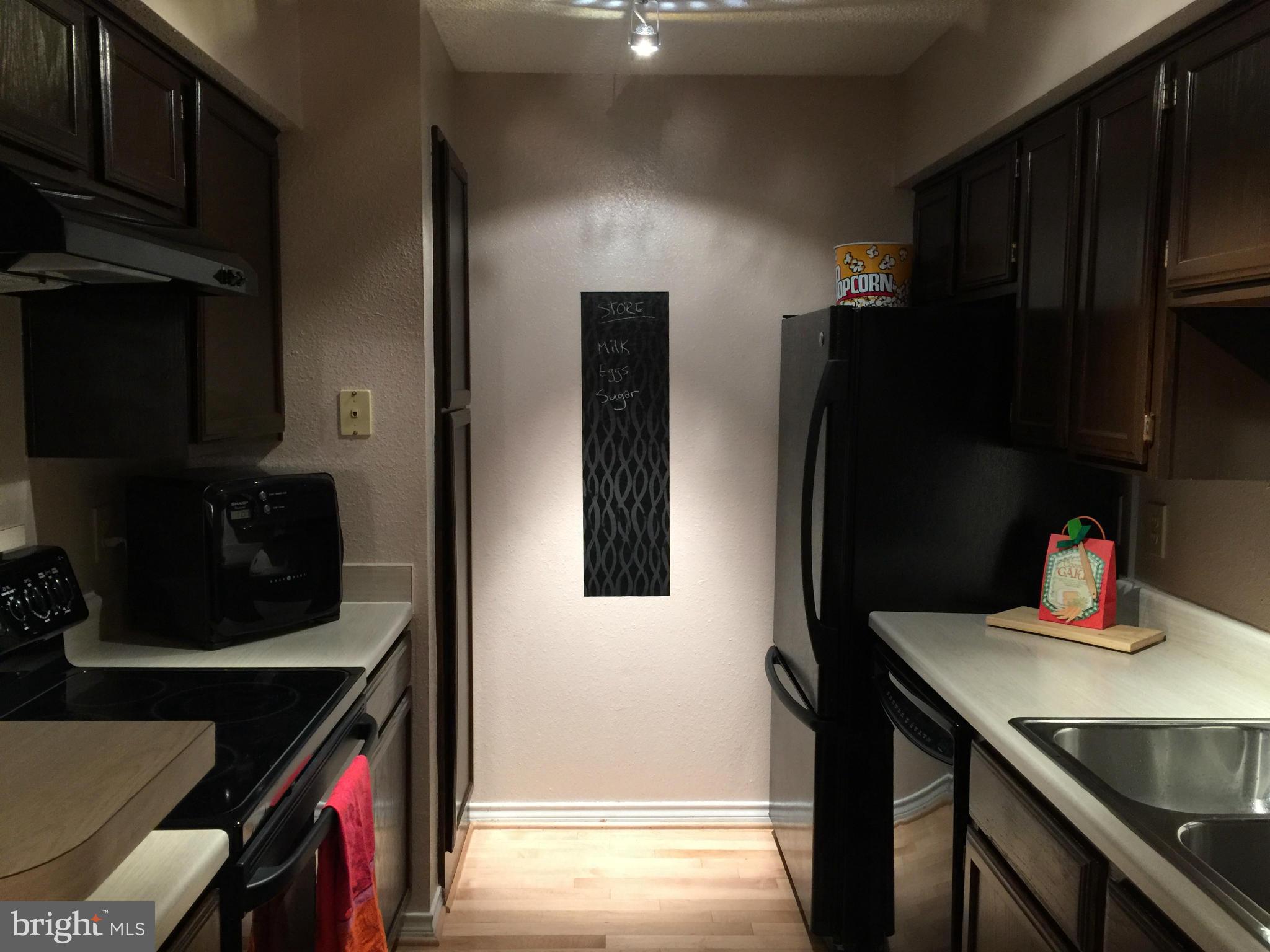 FOUNTAINS AT MCLEAN - Residential