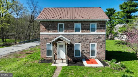 Homes For Sale - 6200 Old Carlisle Road<br/> DOVER, PA 17315