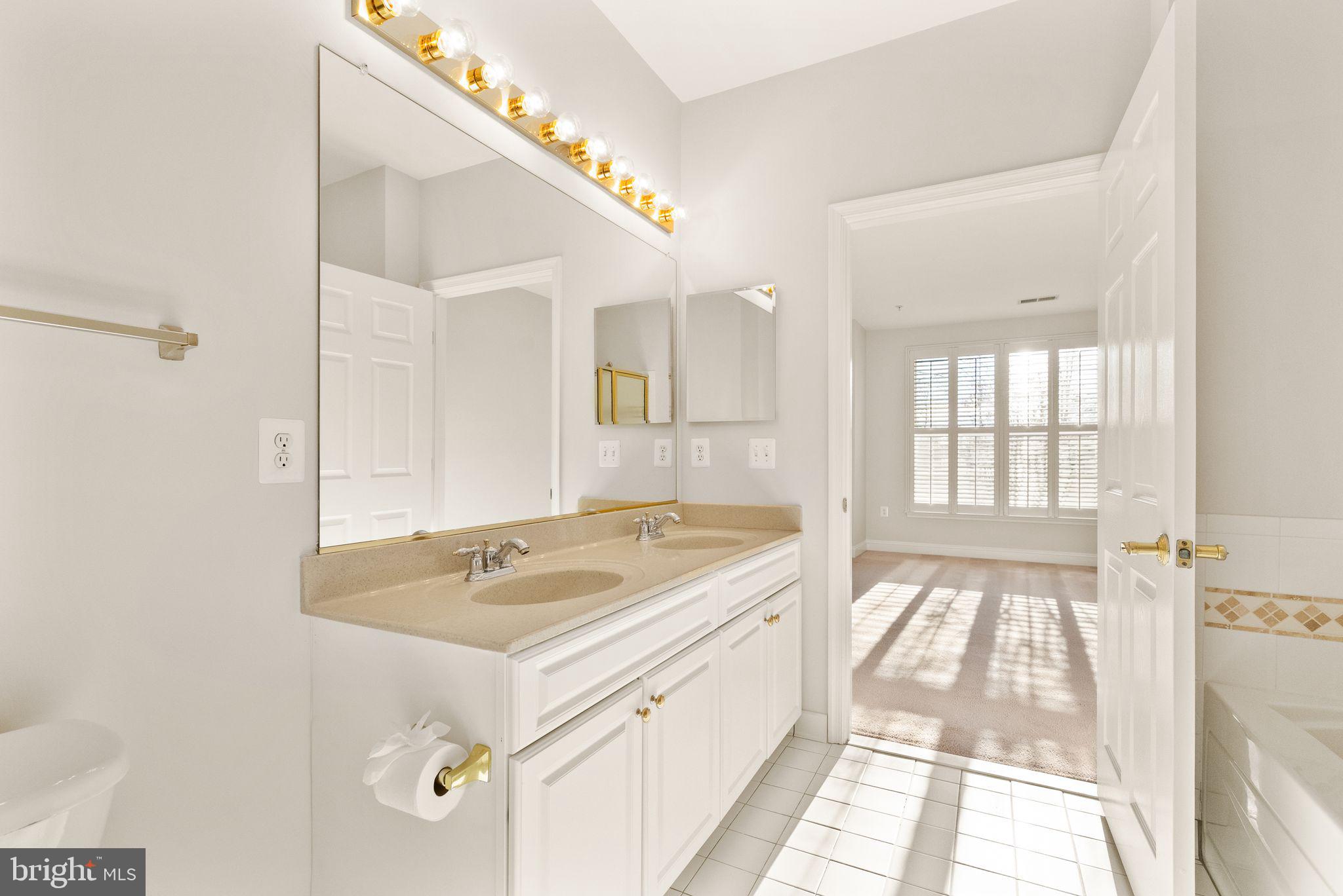 LIBERTY GROVE - Residential