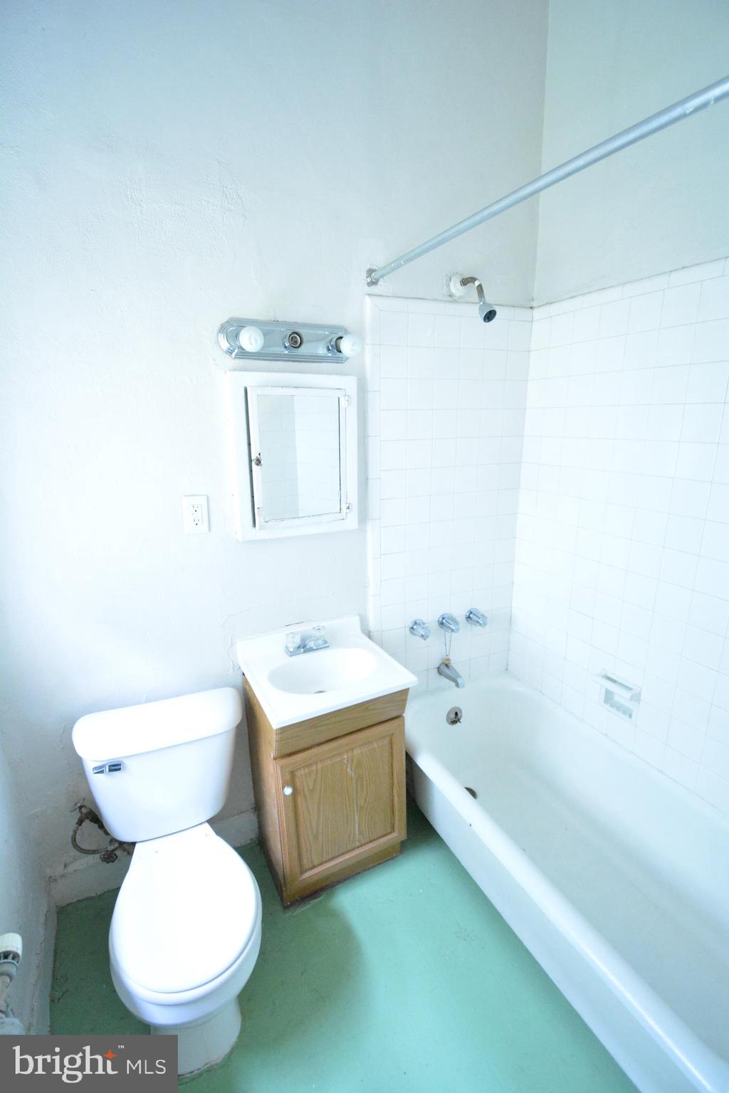 GERMANTOWN - Residential Lease