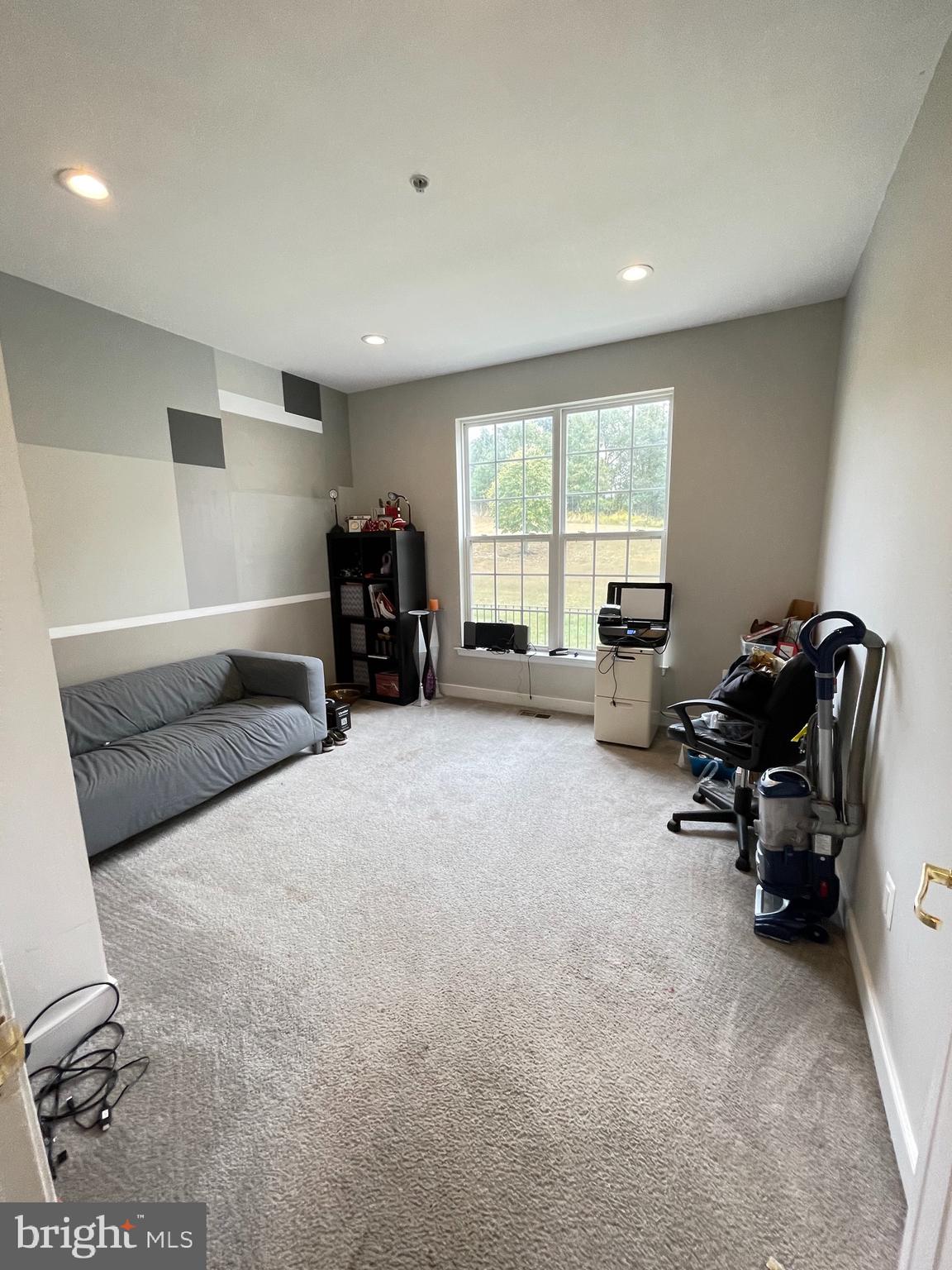 SUN VALLEY ESTATES - Residential