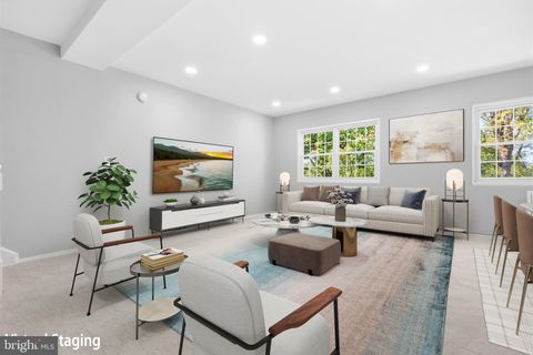 3721 LYONS LANE ALEXANDRIA VA 22302