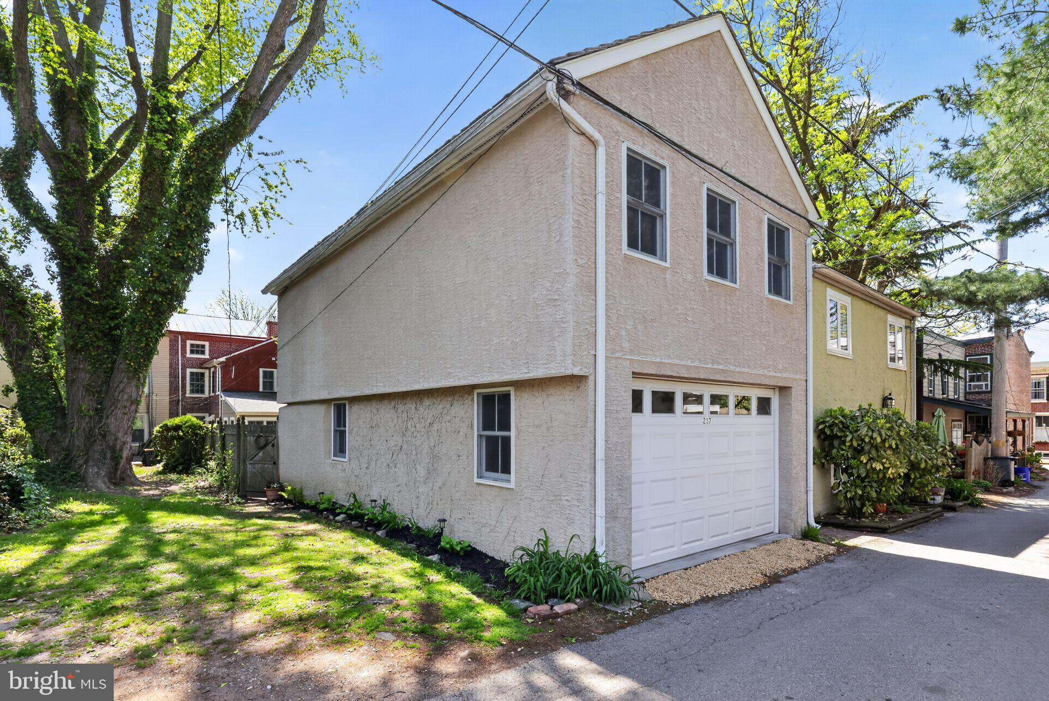 WEST CHESTER BORO - Residential