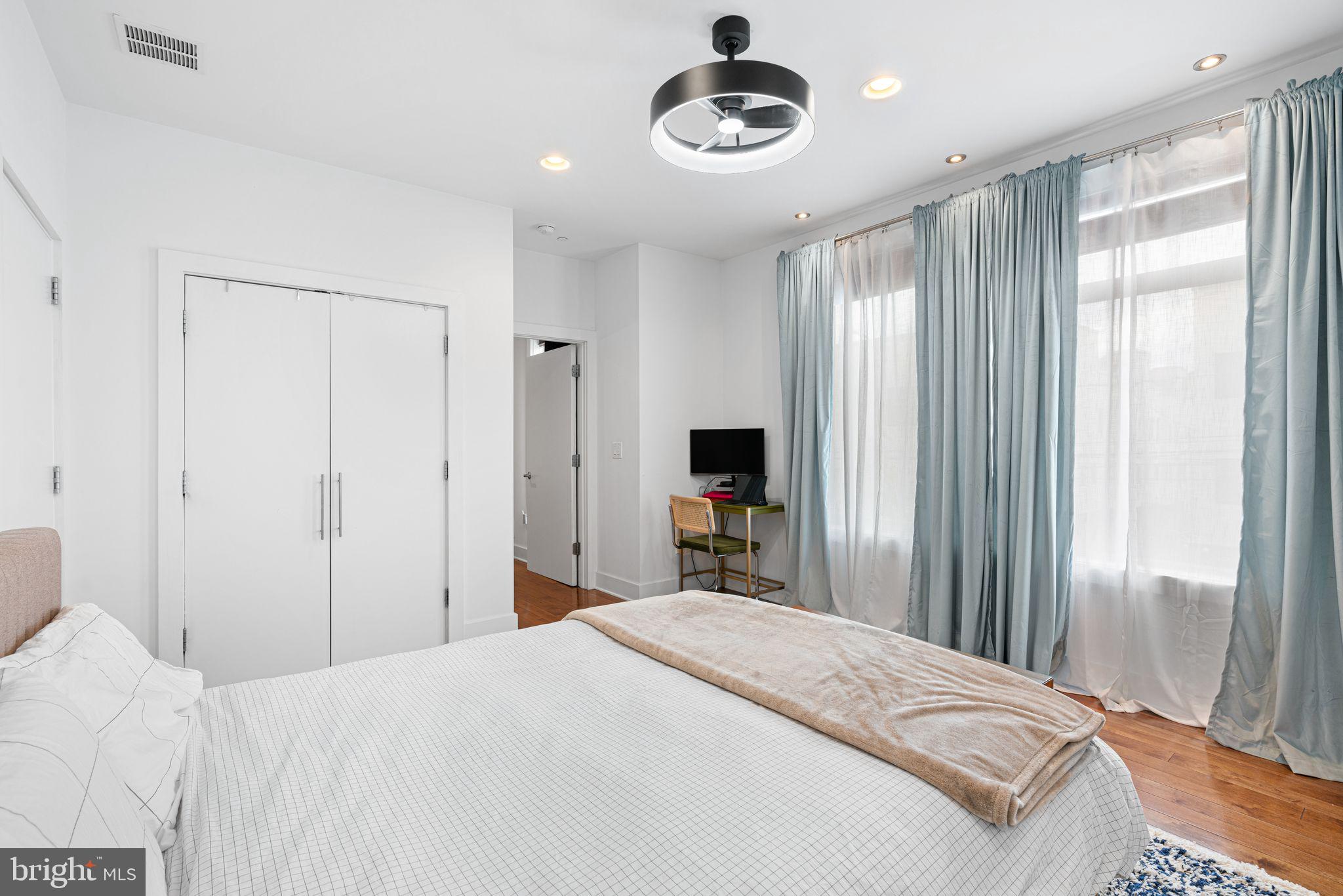 OLDE KENSINGTON - Residential