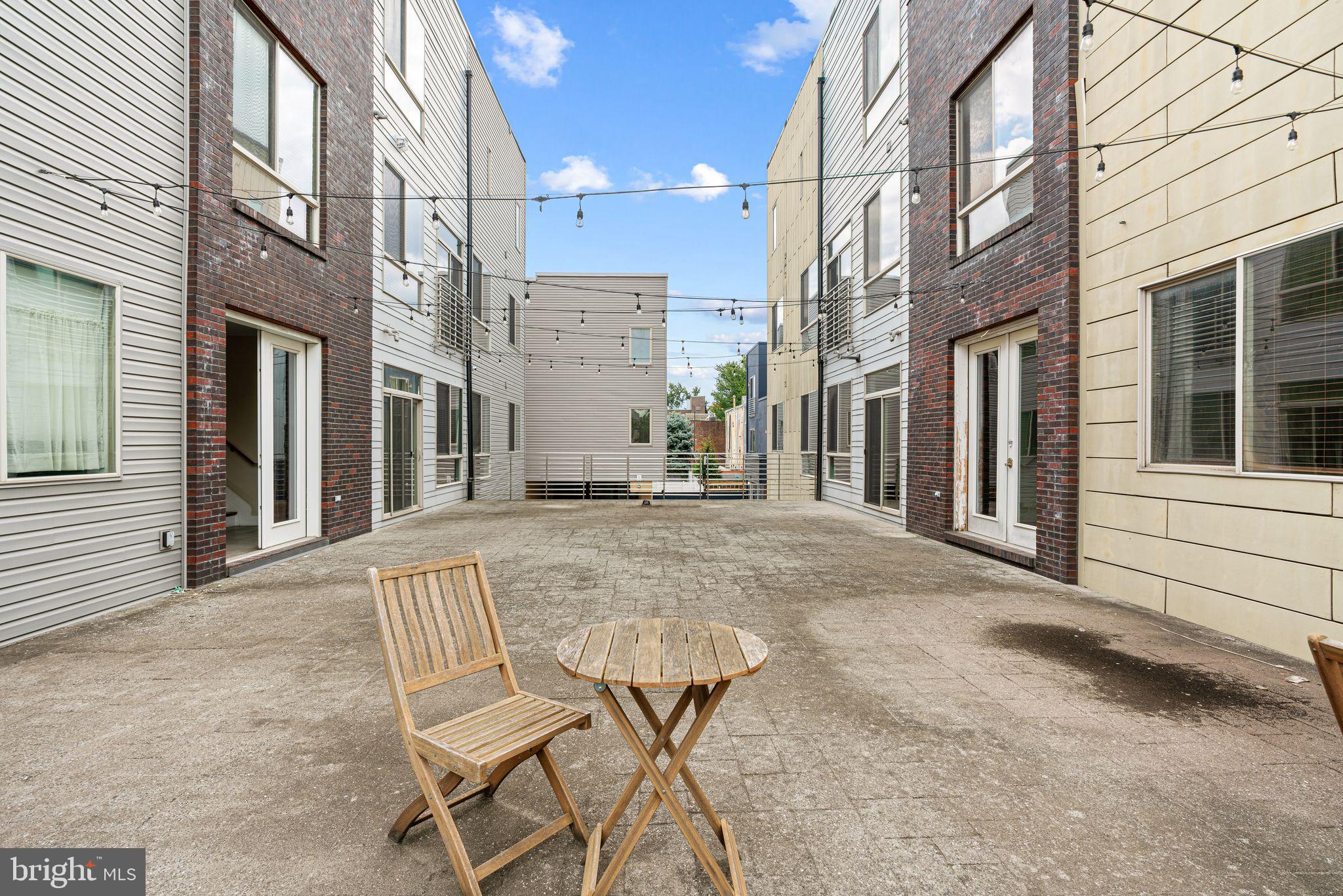 OLDE KENSINGTON - Residential