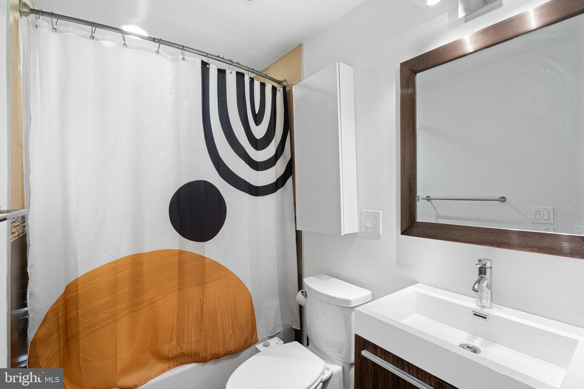 OLDE KENSINGTON - Residential