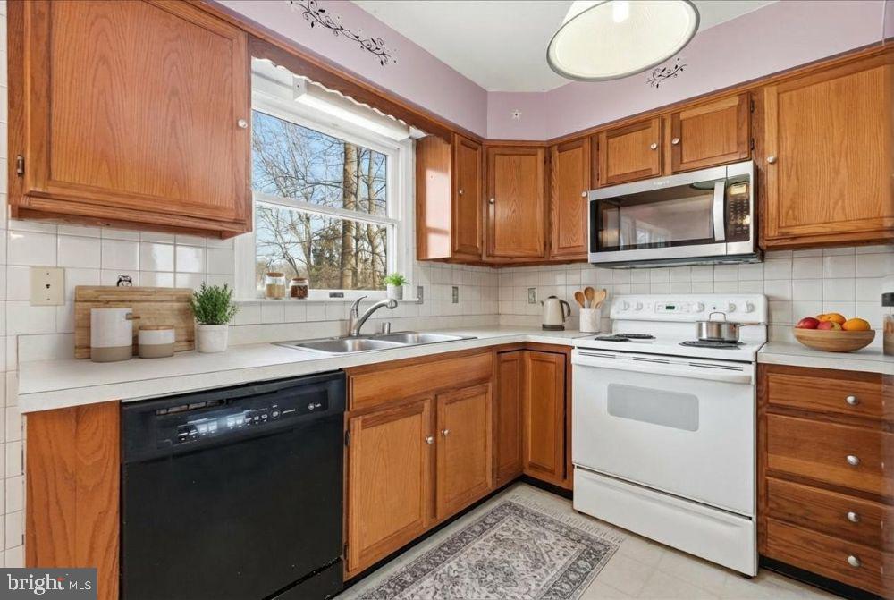 LONG BEACH - Residential