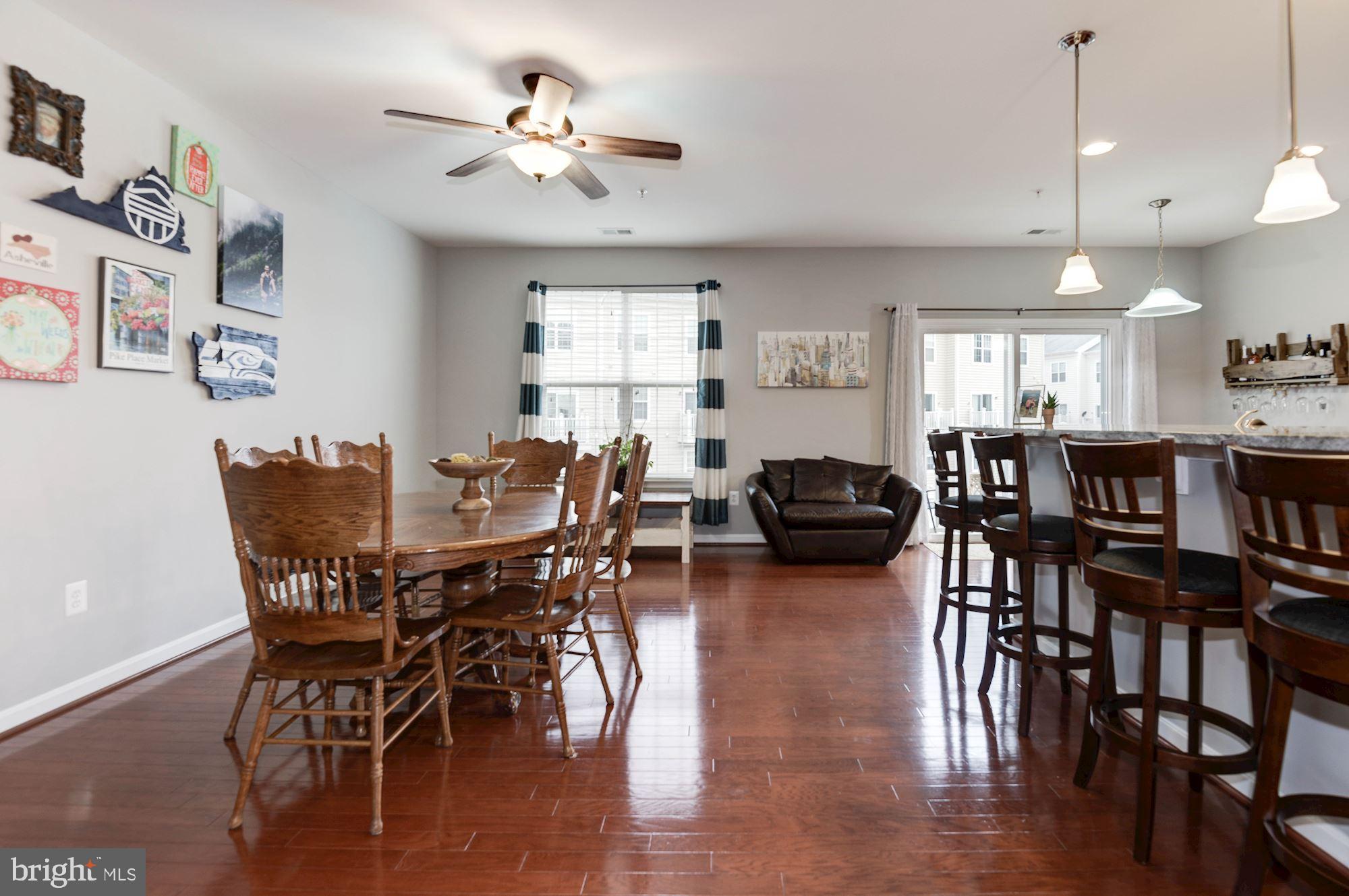 RESIDENCES AT DULLES PRK - Residential Lease