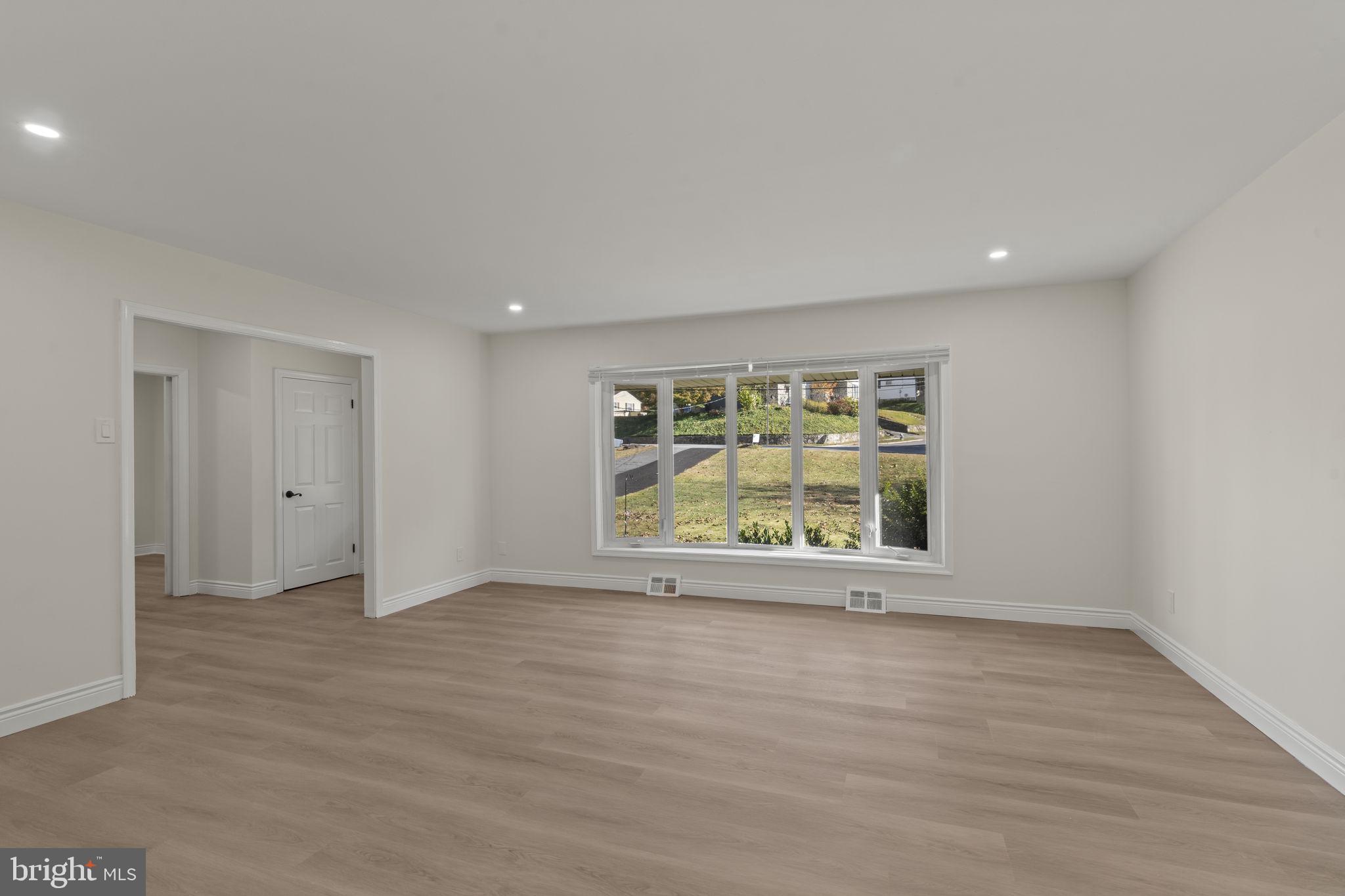 HAVERTOWN - Residential