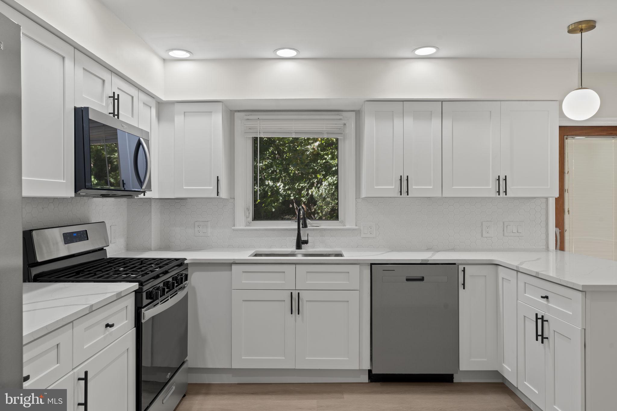 HAVERTOWN - Residential