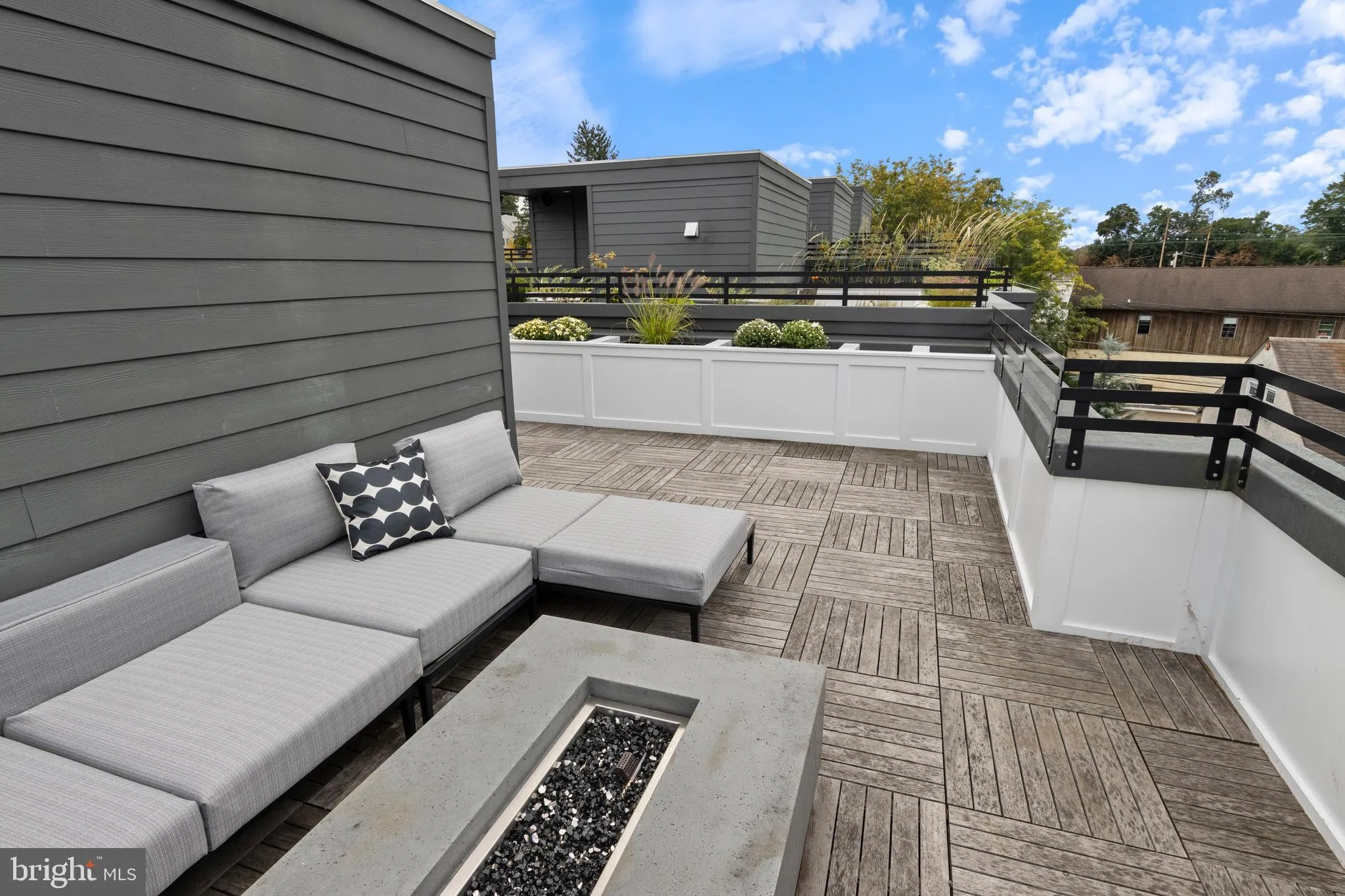 Wayne, Pennsylvania 19087, United States, 3 Bedrooms Bedrooms, ,4 BathroomsBathrooms,Residential,Active,251048