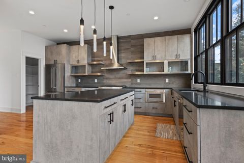 Tiny photo for 207 Willow Avenue, WAYNE, PA 19087 (MLS # PADE2104918)