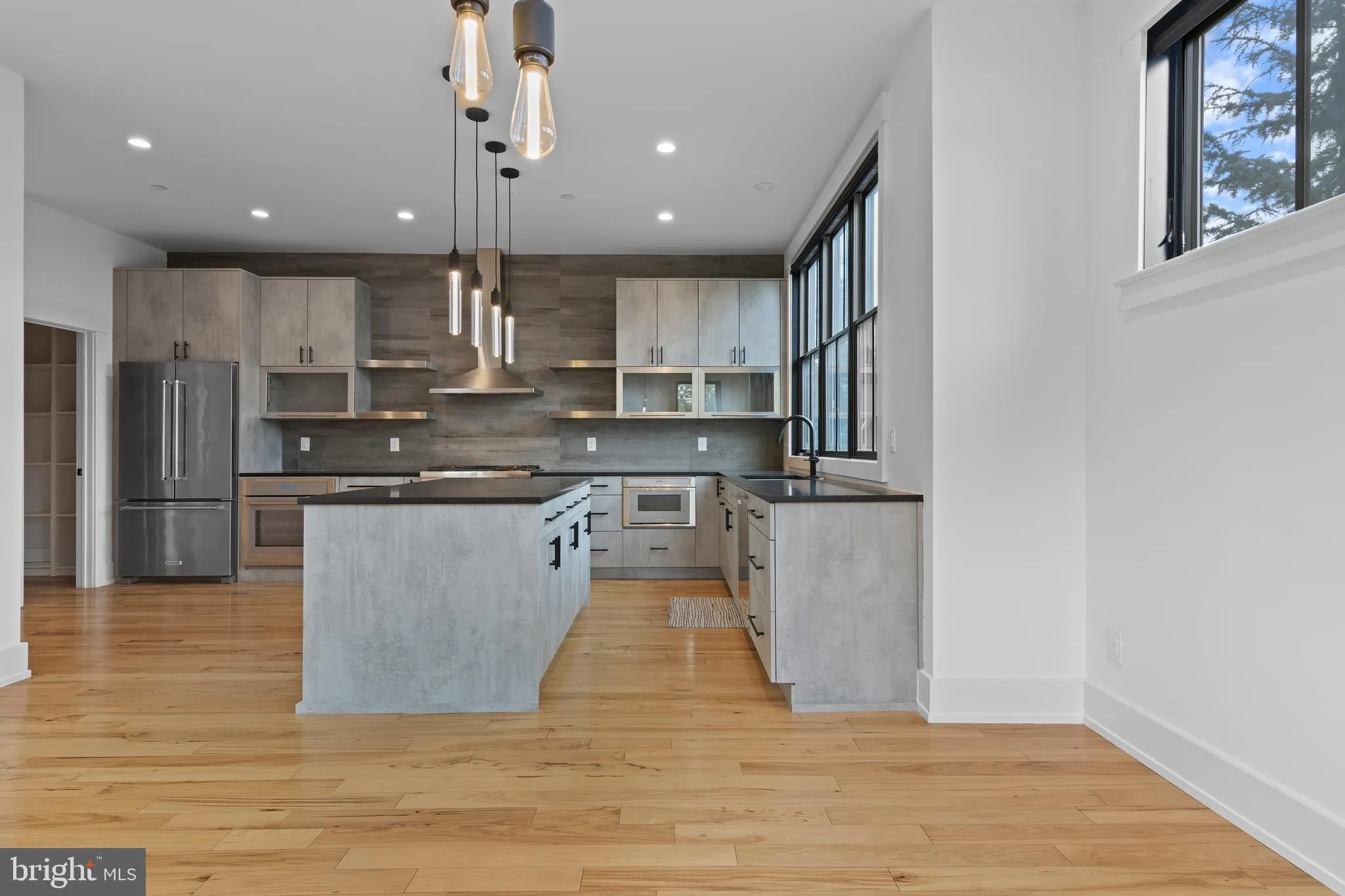 Wayne, Pennsylvania 19087, United States, 3 Bedrooms Bedrooms, ,4 BathroomsBathrooms,Residential,Active,251048