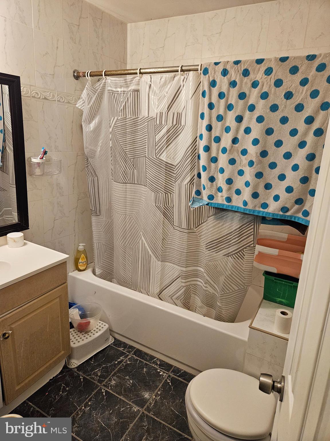 NEWPORT ESTATES - Residential