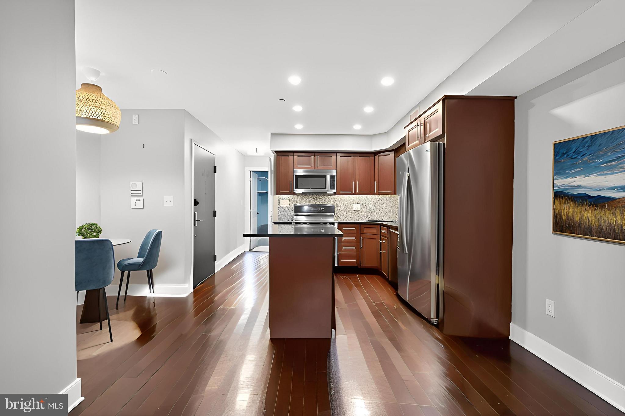 1522 RACE STREET 24 3