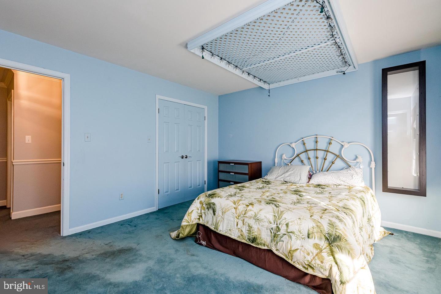 WOODMORE MEADOWS - Residential