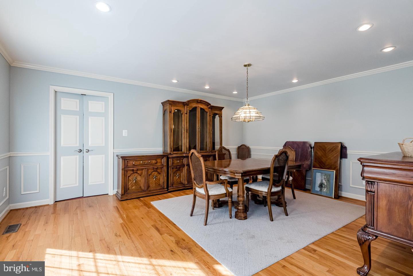 WOODMORE MEADOWS - Residential