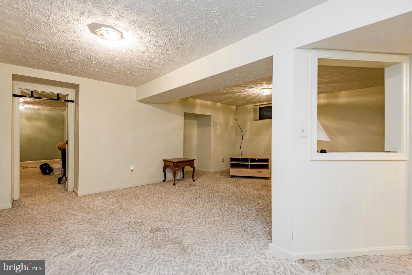 WOODMORE MEADOWS - Residential