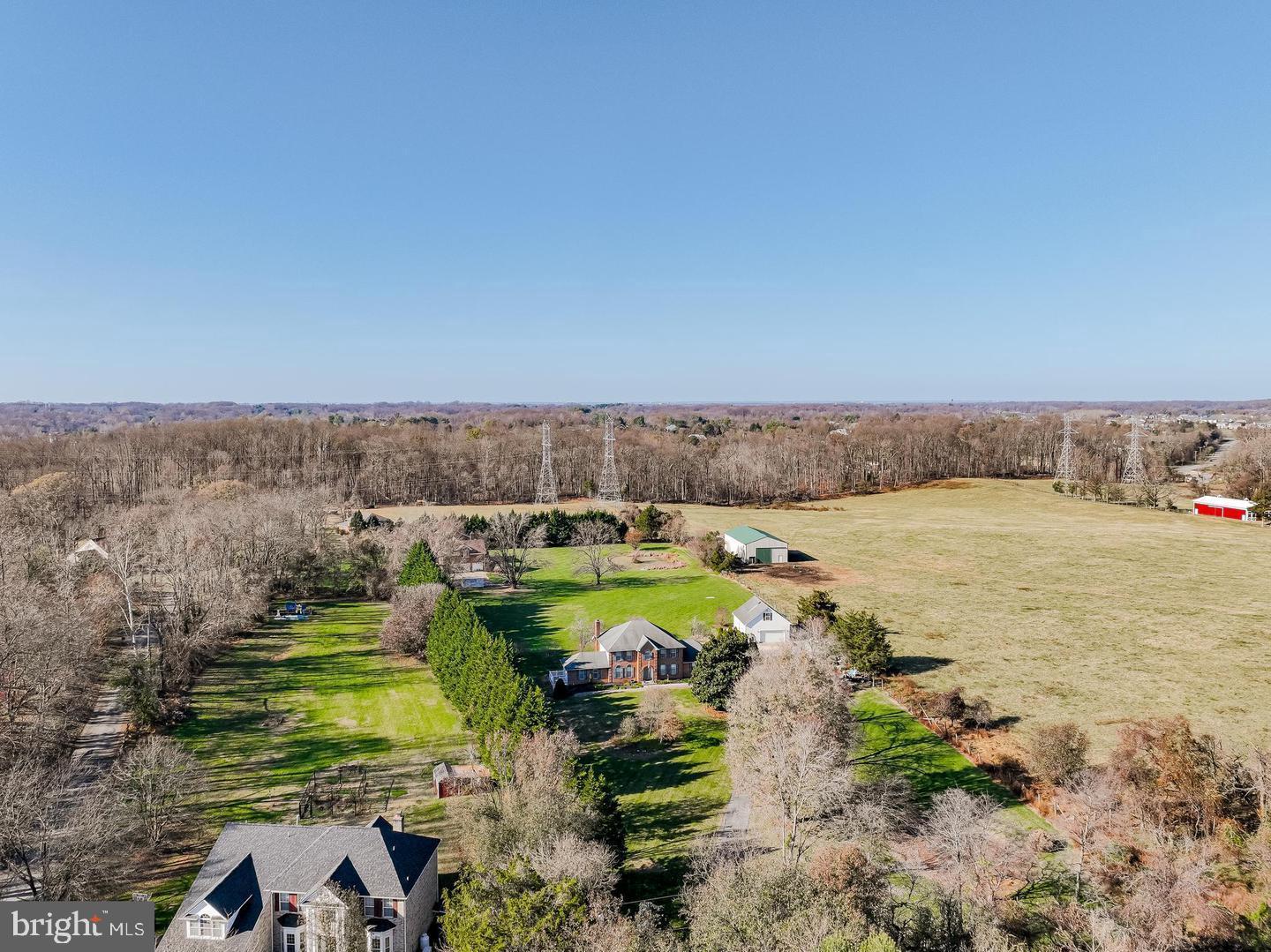 WOODMORE MEADOWS - Residential