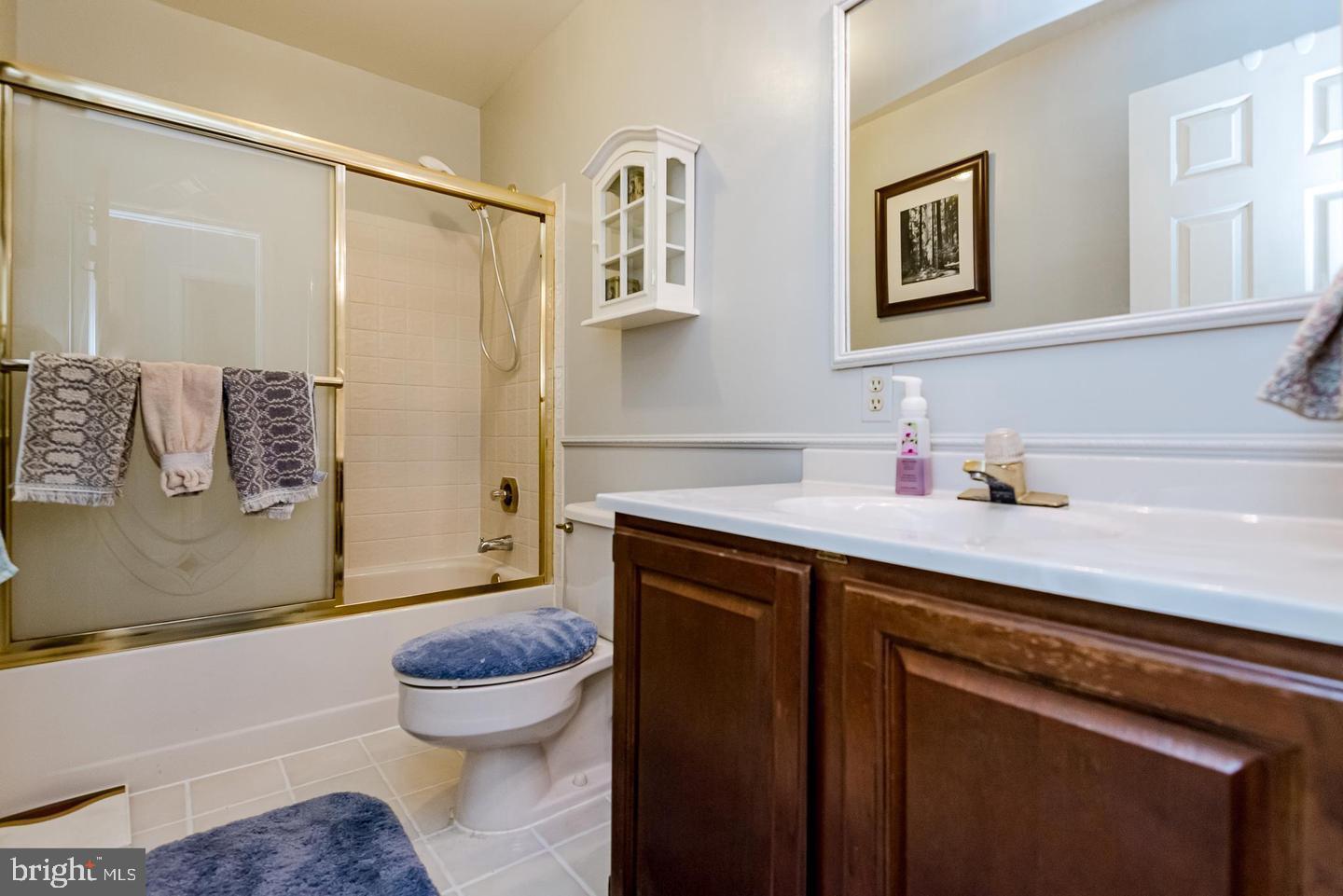 WOODMORE MEADOWS - Residential