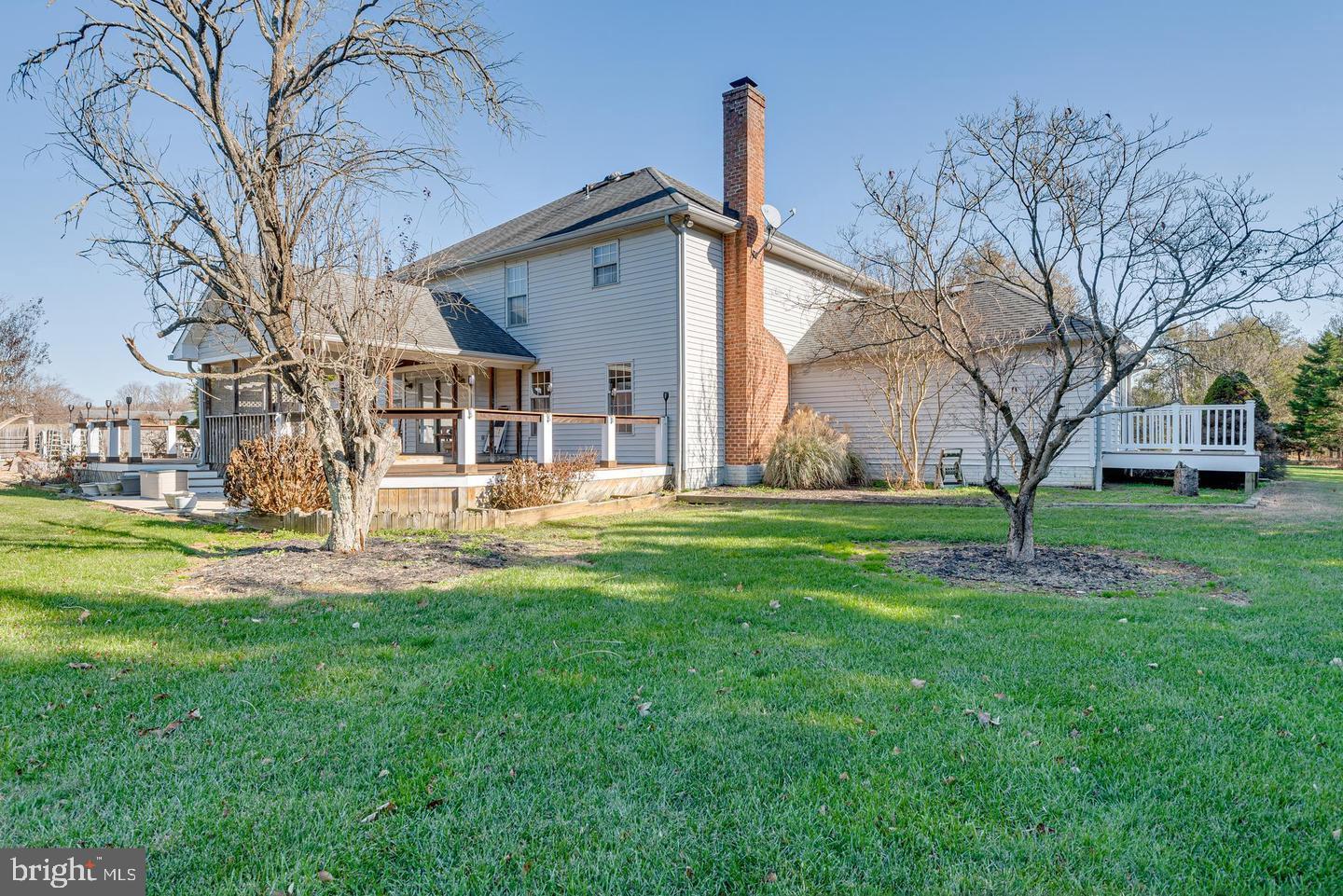 WOODMORE MEADOWS - Residential