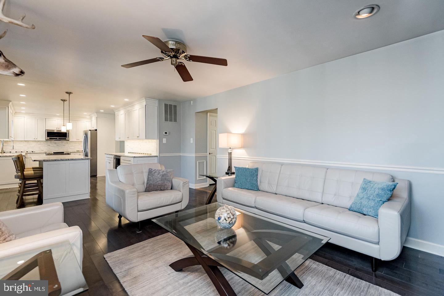 WOODMORE MEADOWS - Residential