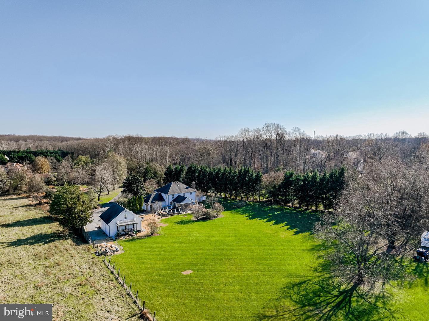 WOODMORE MEADOWS - Residential