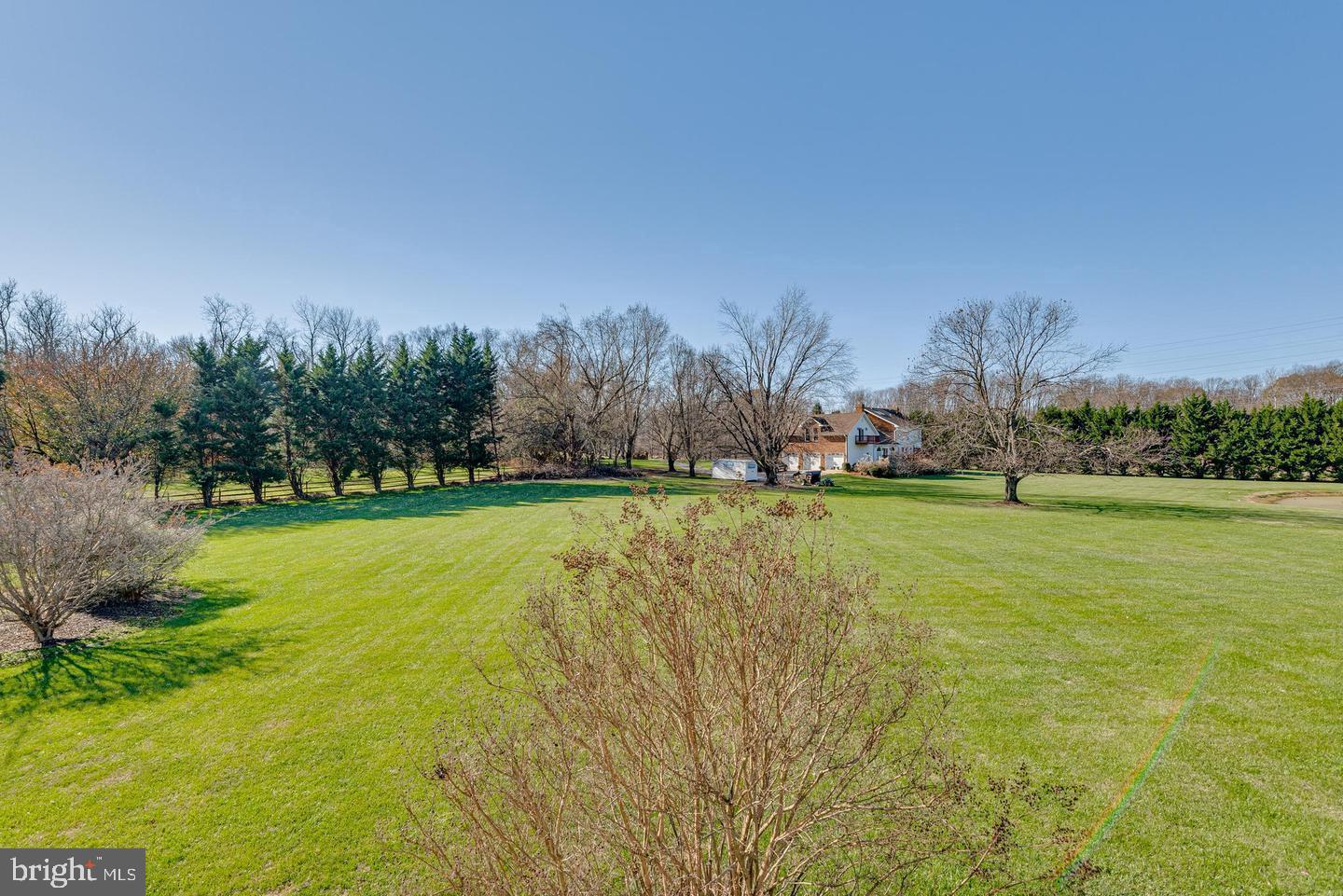 WOODMORE MEADOWS - Residential