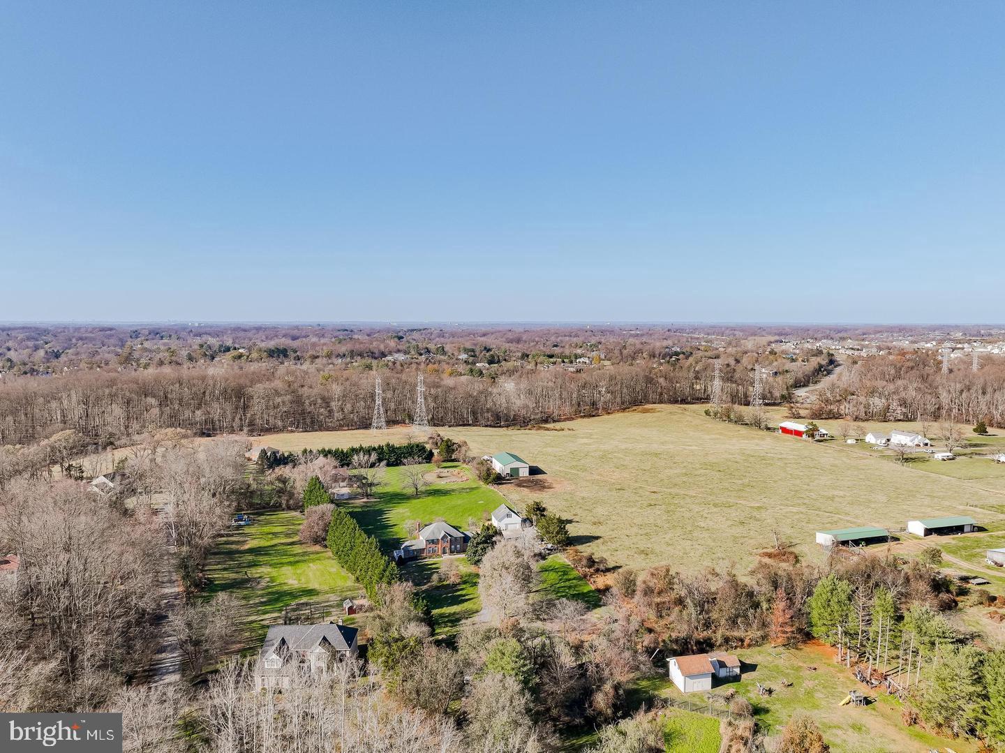 WOODMORE MEADOWS - Residential