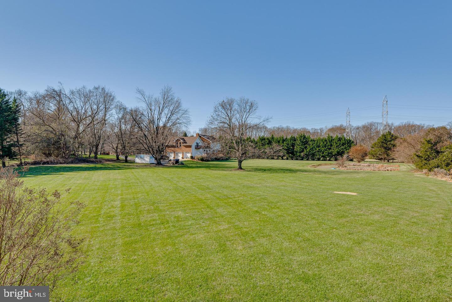 WOODMORE MEADOWS - Residential