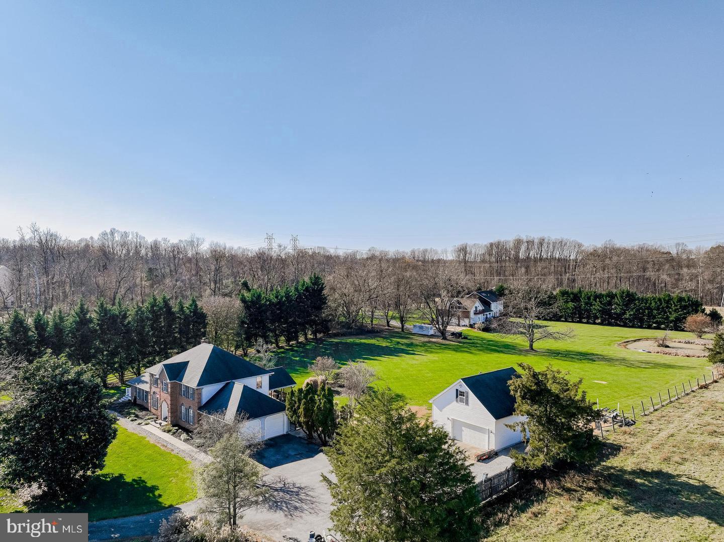 WOODMORE MEADOWS - Residential