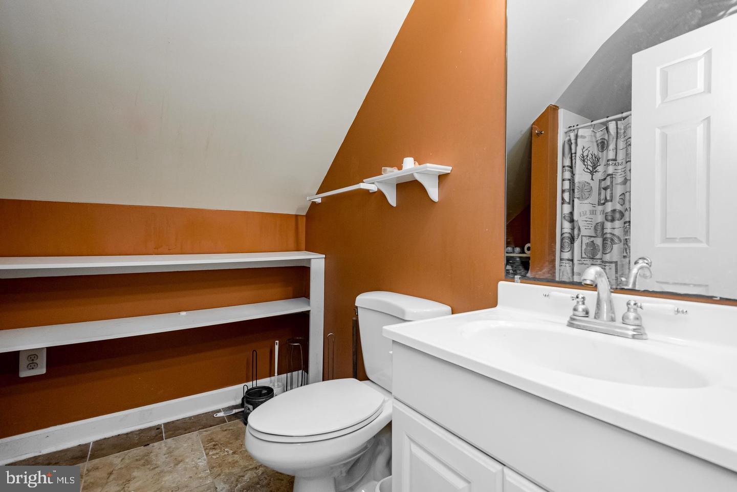 WOODMORE MEADOWS - Residential
