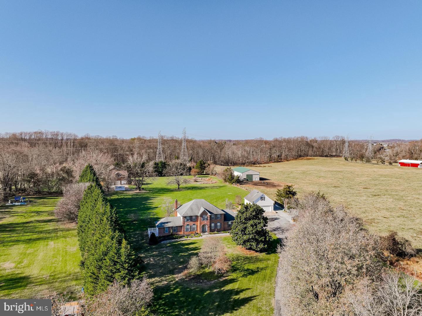 WOODMORE MEADOWS - Residential