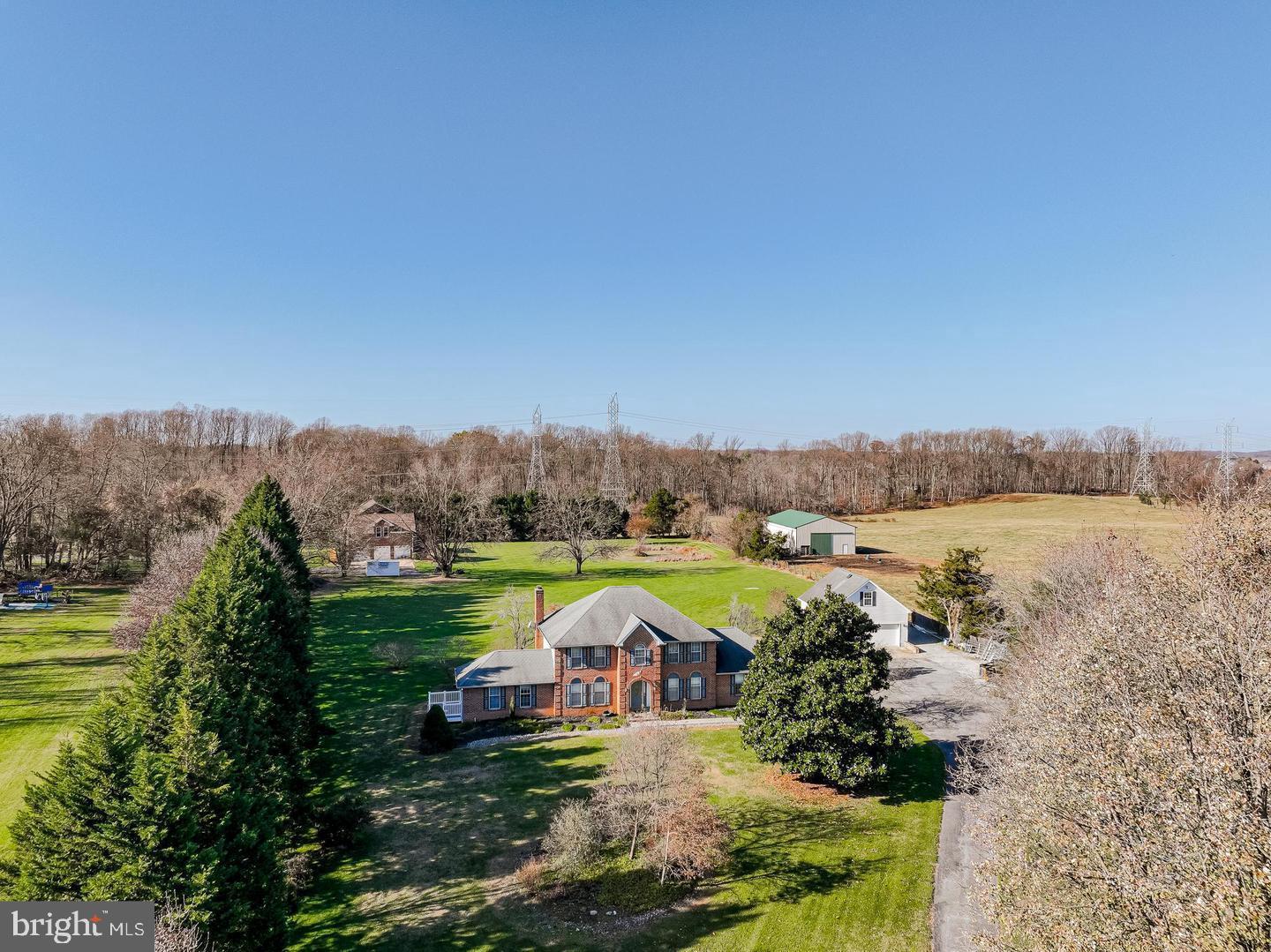 WOODMORE MEADOWS - Residential