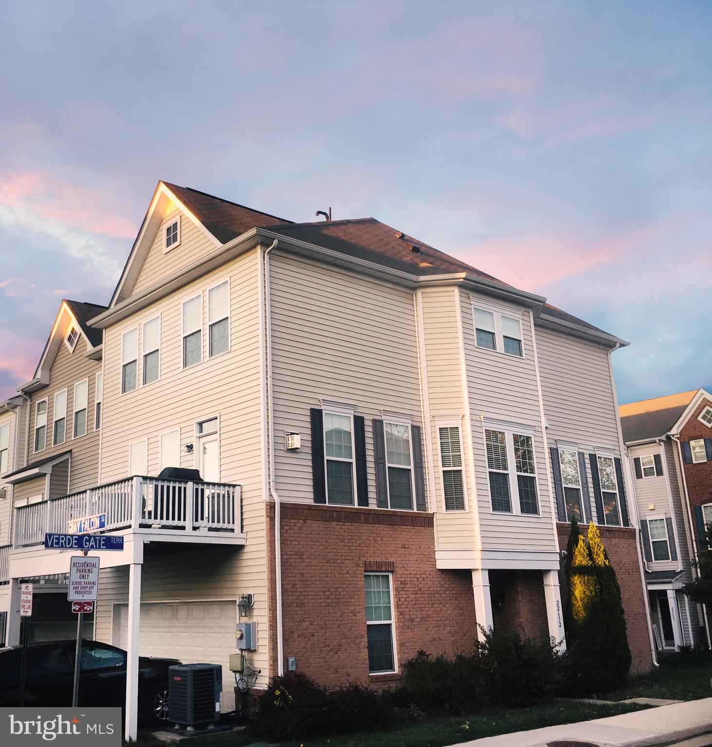 BRAMBLETON OVERLOOK - Residential Lease