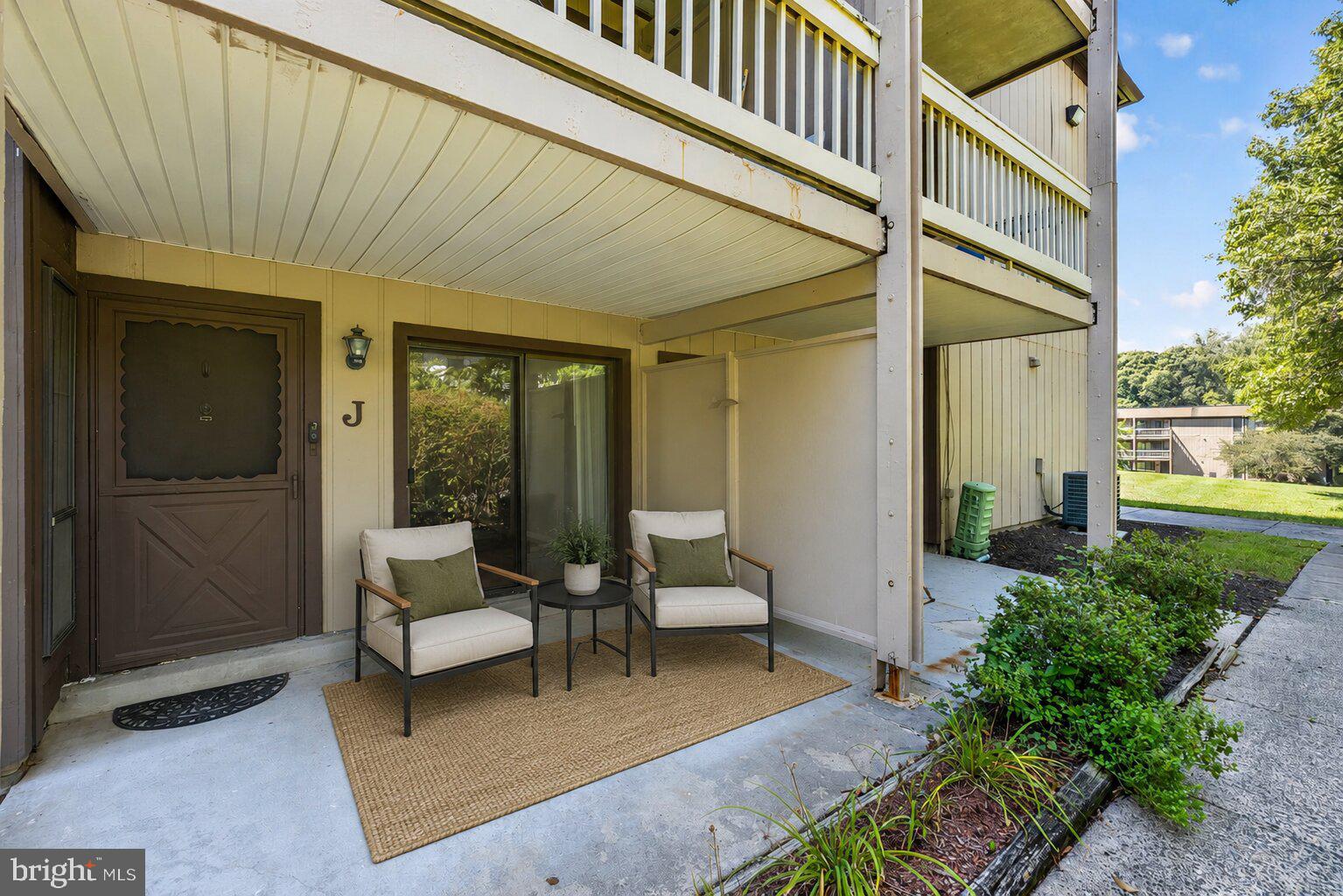8509 BARRINGTON COURT J