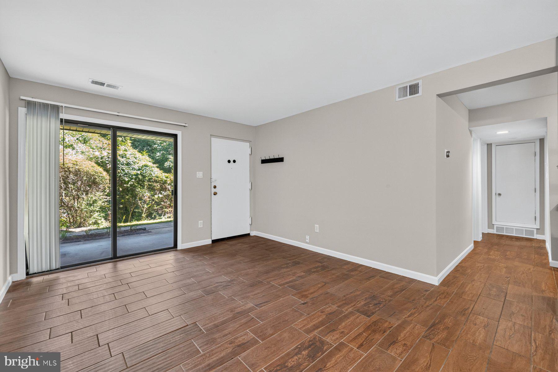 8509 BARRINGTON COURT J
