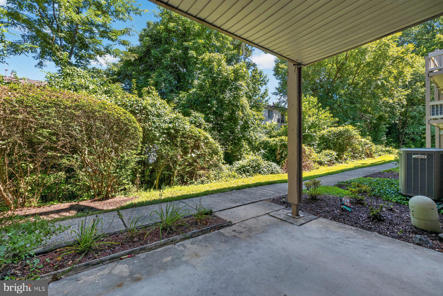 8509 BARRINGTON COURT J