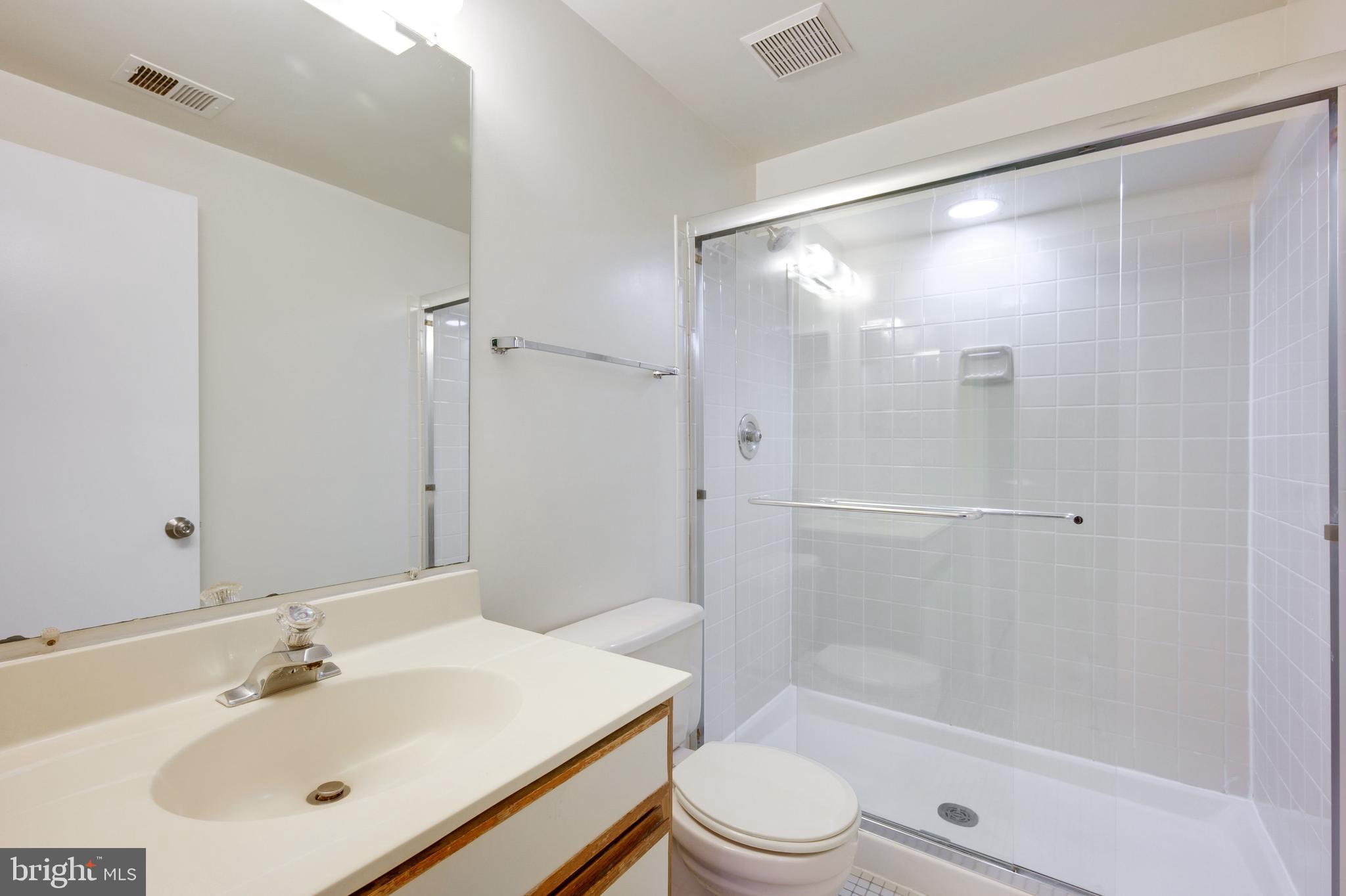 NEWGATE - Residential Lease