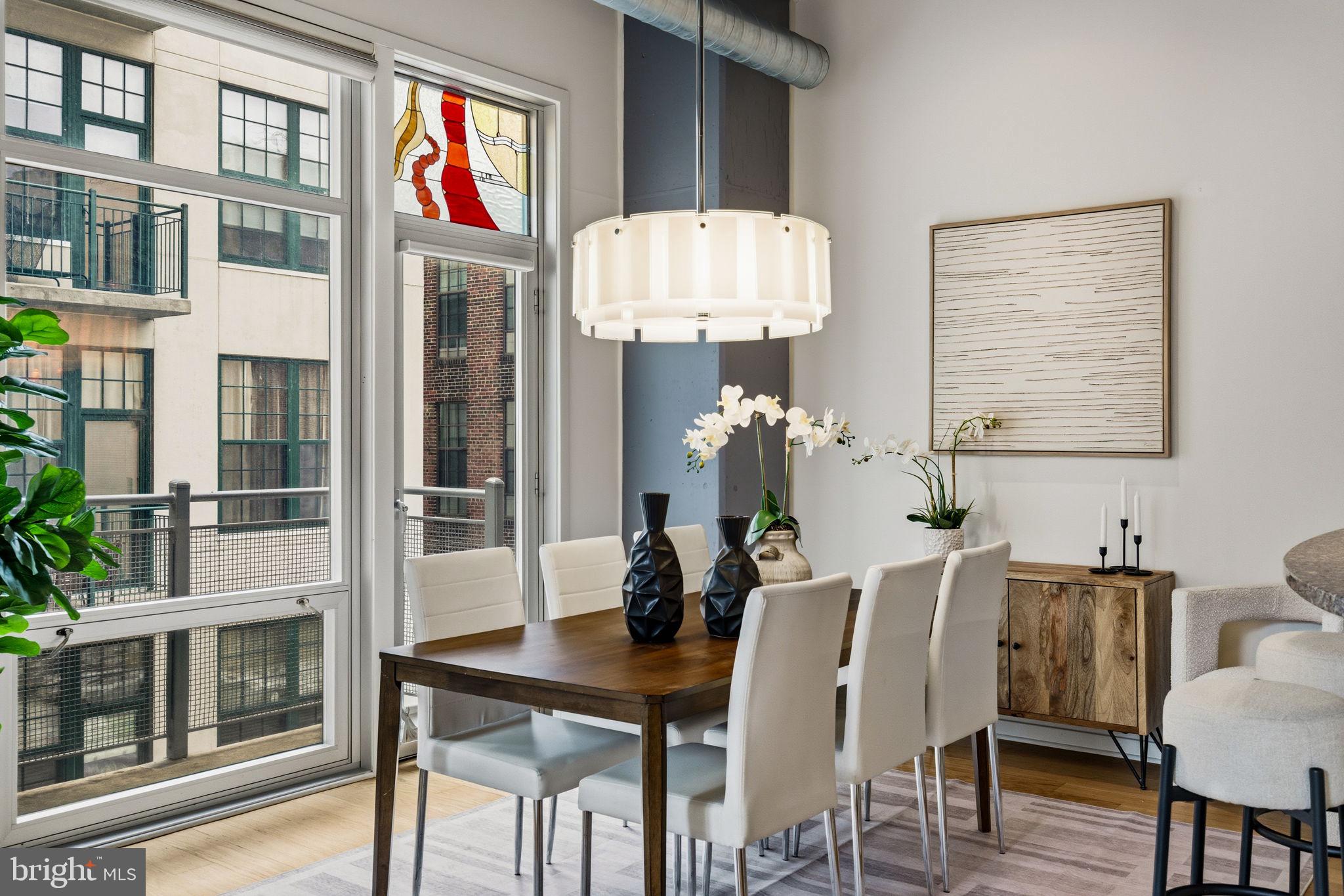 113 N BREAD STREET 3A3