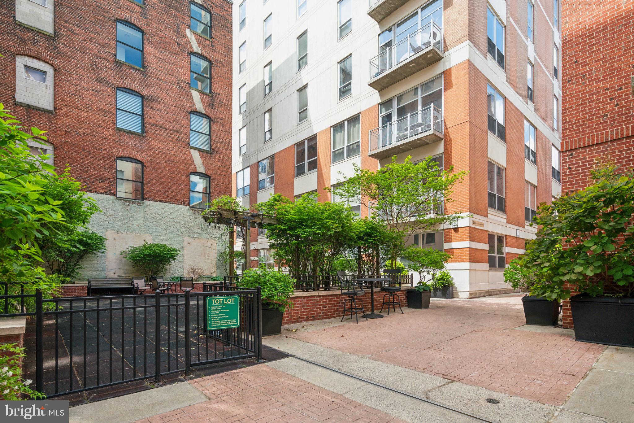 OLD CITY - Residential