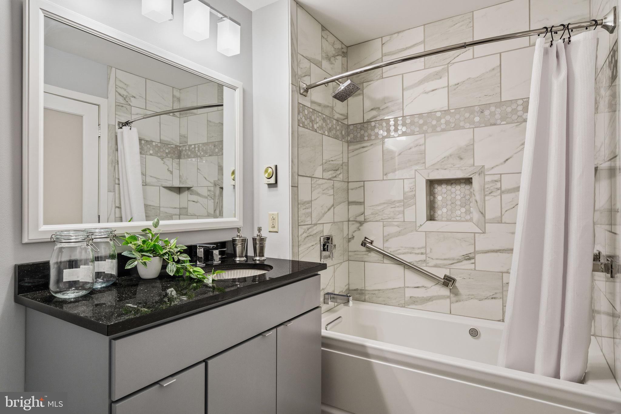 OLD CITY - Residential