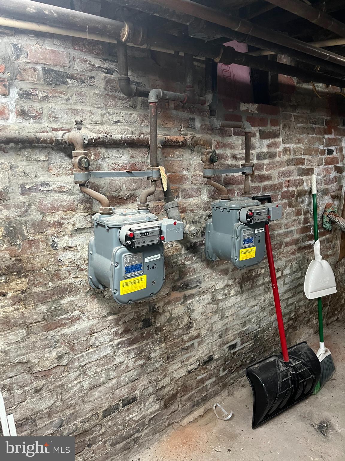 LITTLE ITALY - Residential Income