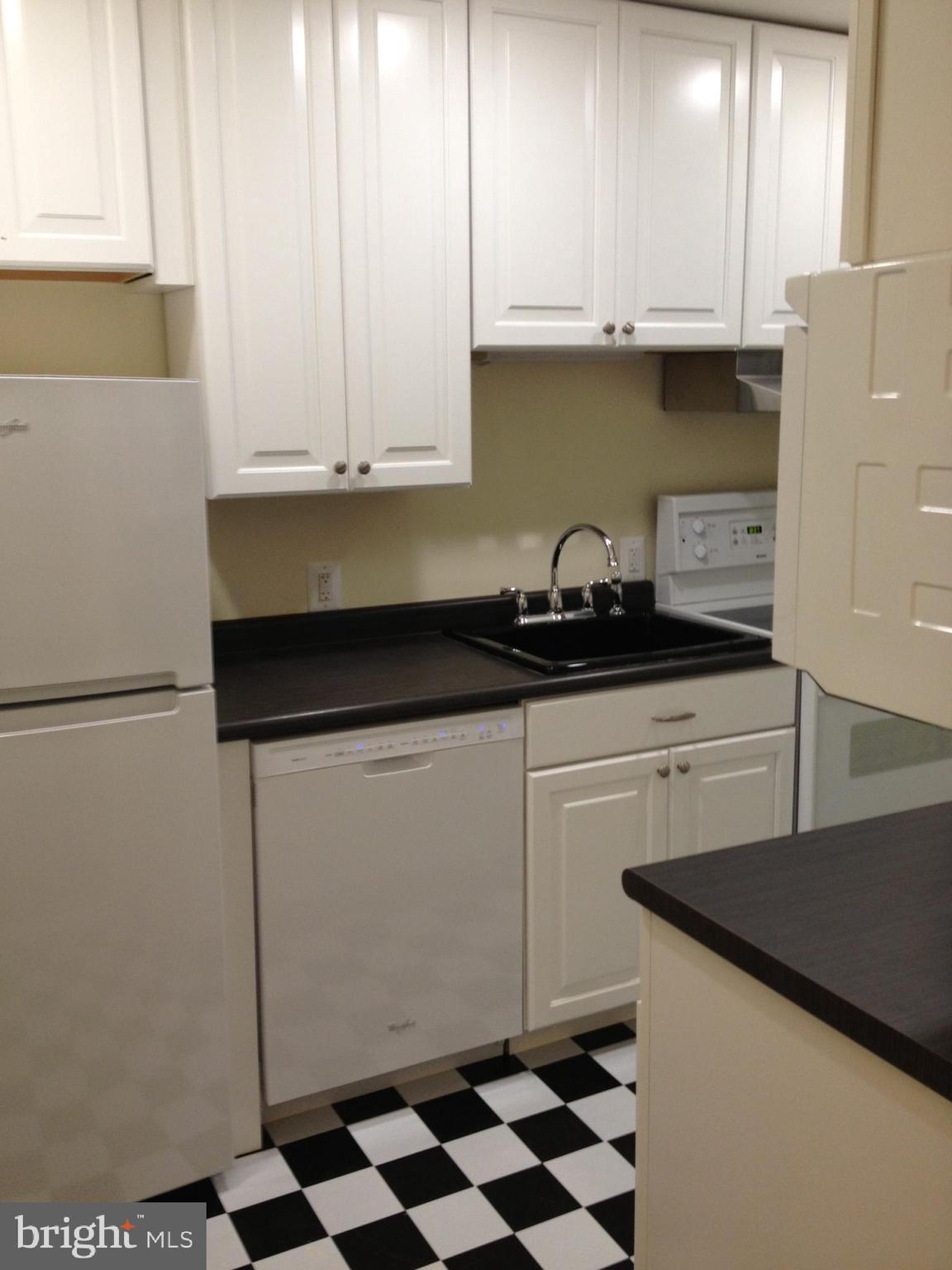 LITTLE ITALY - Residential Income