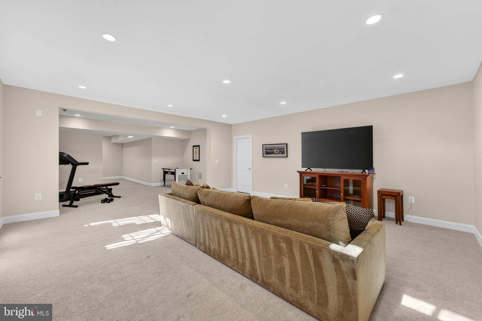 LEE BOULEVARD HEIGHTS - Residential