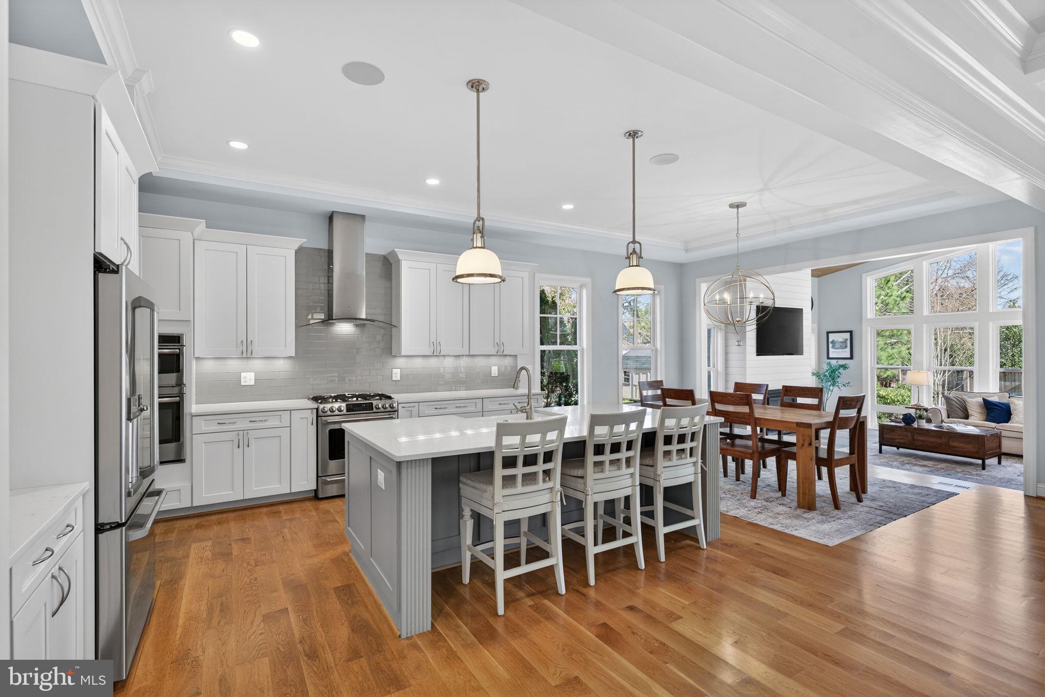 LEE BOULEVARD HEIGHTS - Residential