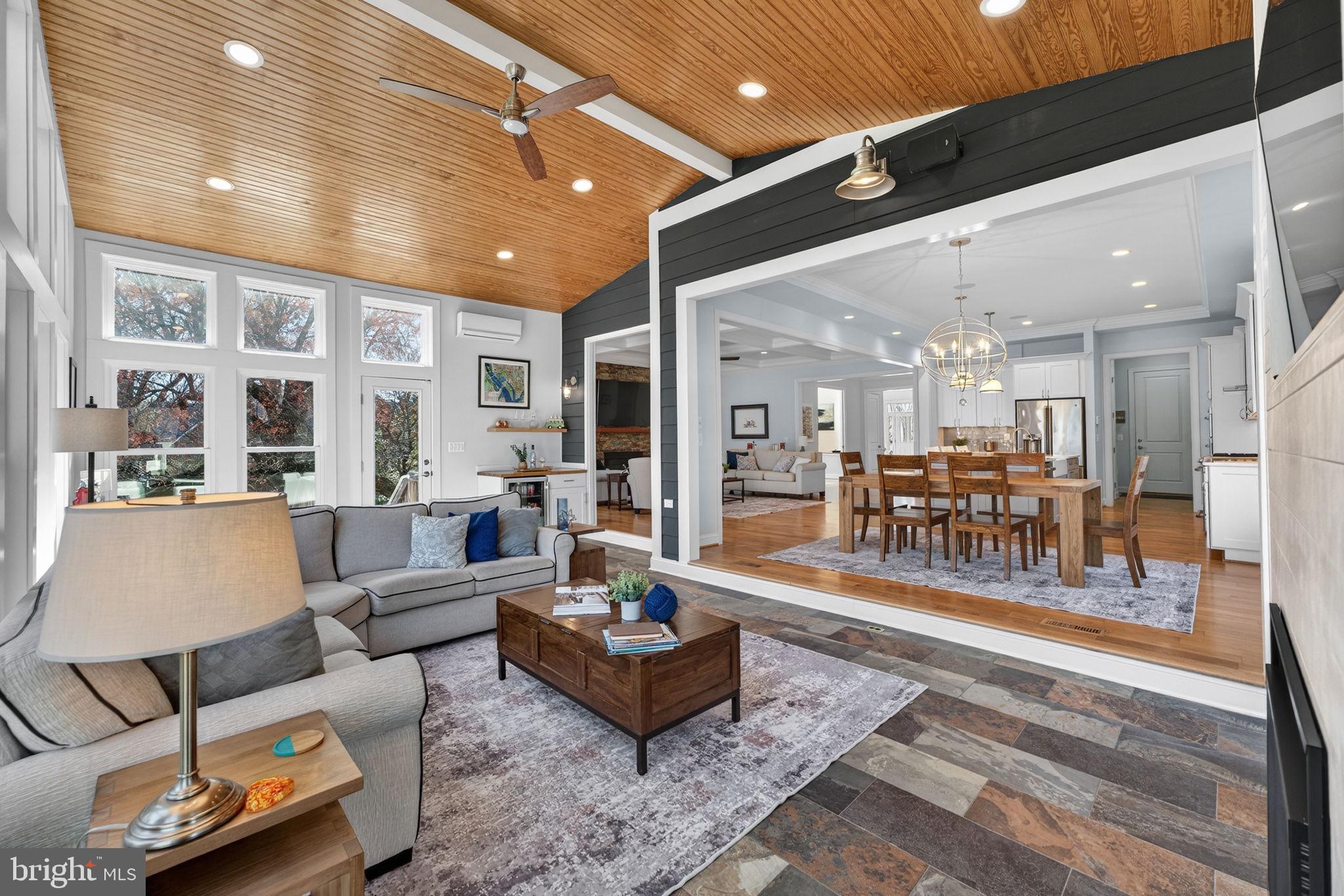 LEE BOULEVARD HEIGHTS - Residential