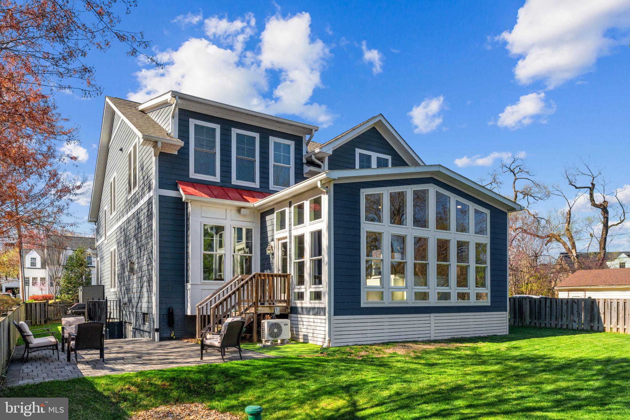 LEE BOULEVARD HEIGHTS - Residential